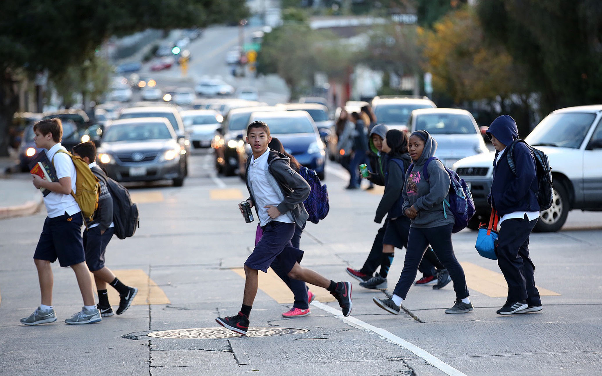 Los angeles school. Лос Анджелес школа Эдисон. Школьники из Лос Анджелеса. Лос Анджелес школа Вайб. Город Лос Анджелес в школе.